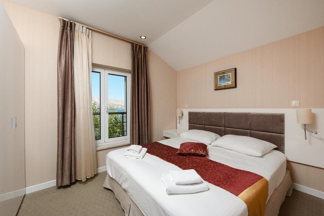 Family Hotel Zane 파그 외부 사진