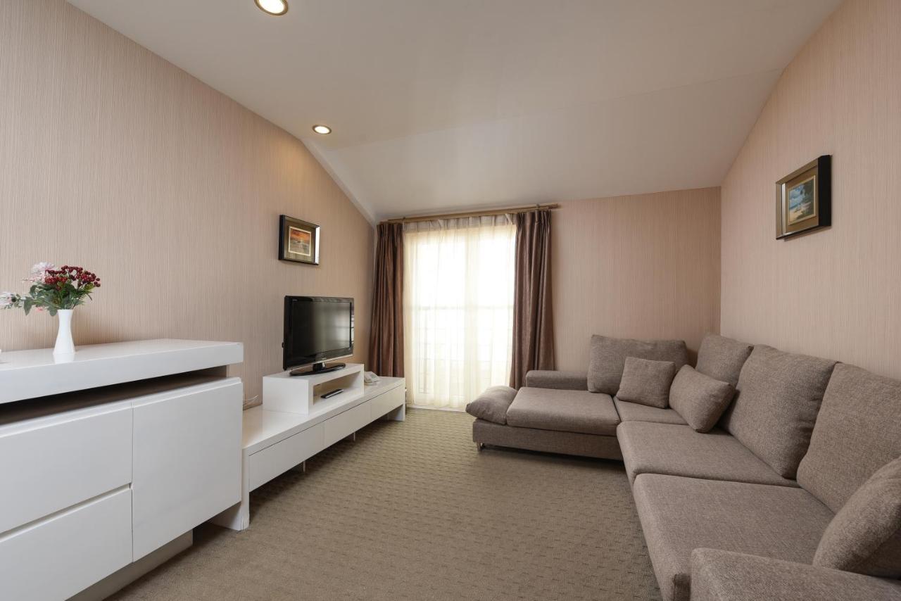 Family Hotel Zane 파그 외부 사진