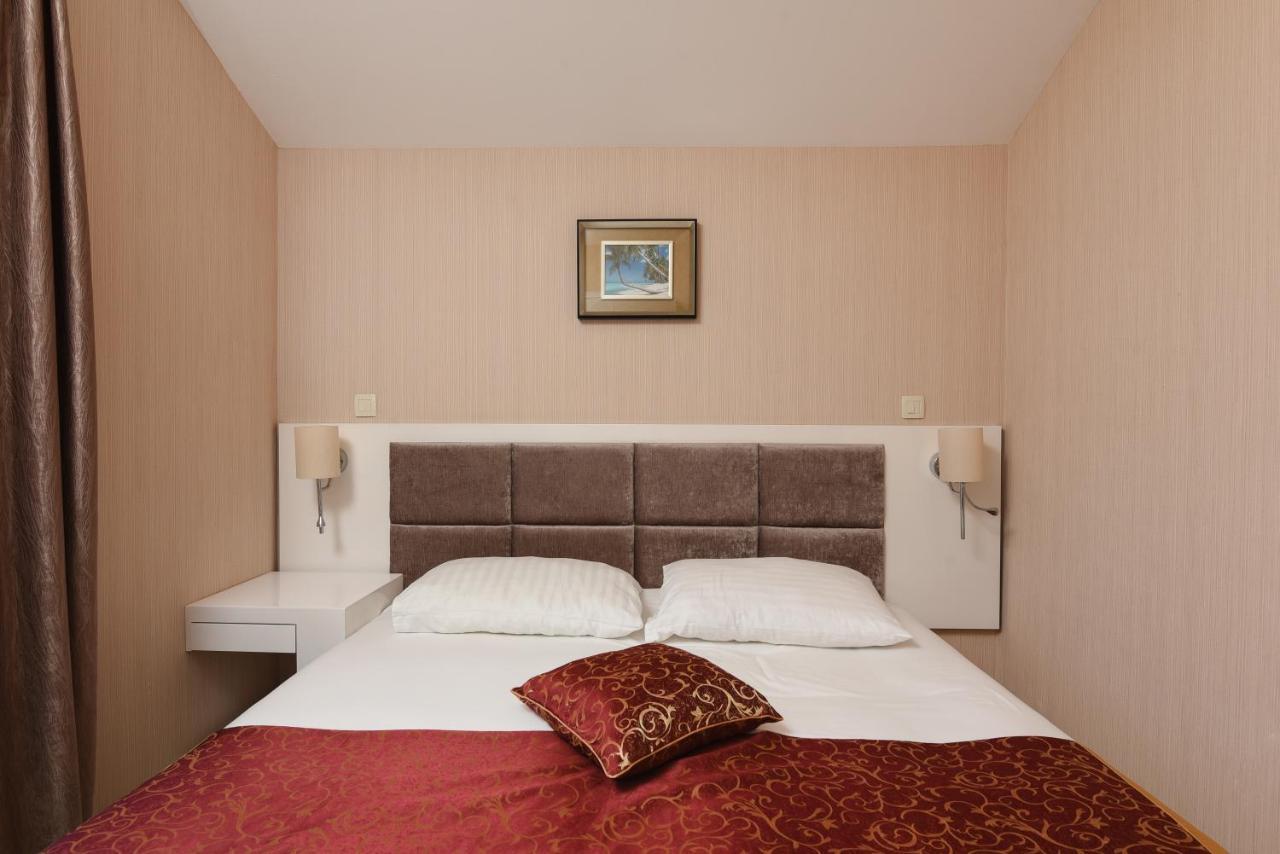 Family Hotel Zane 파그 외부 사진