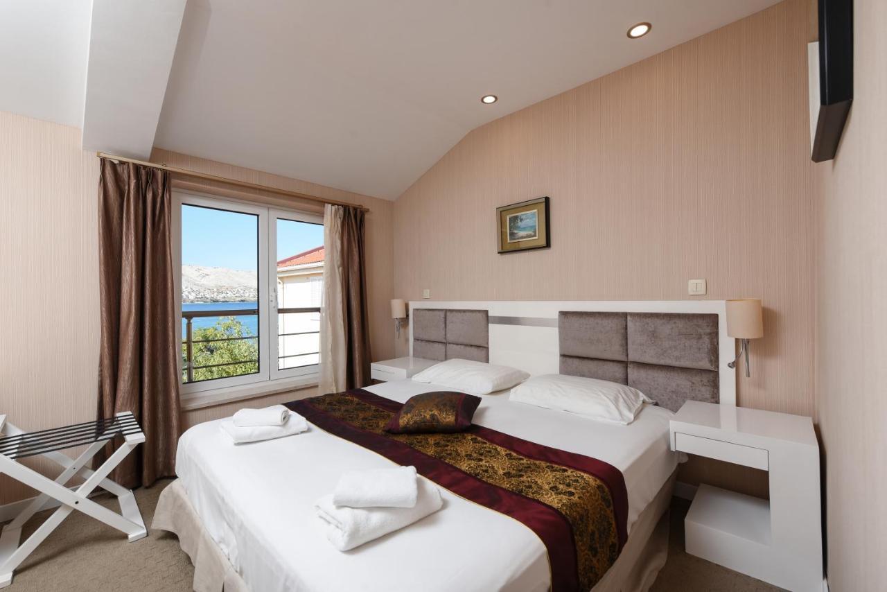 Family Hotel Zane 파그 외부 사진