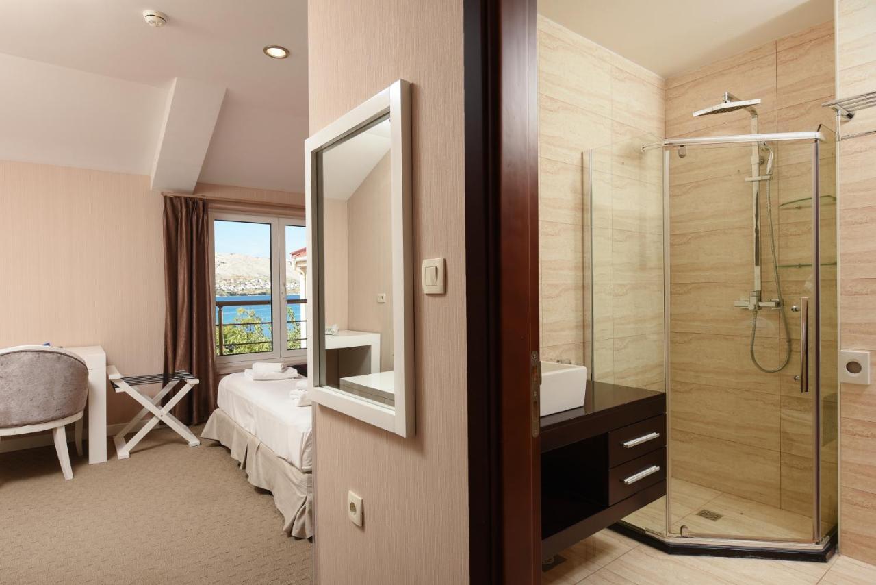 Family Hotel Zane 파그 외부 사진