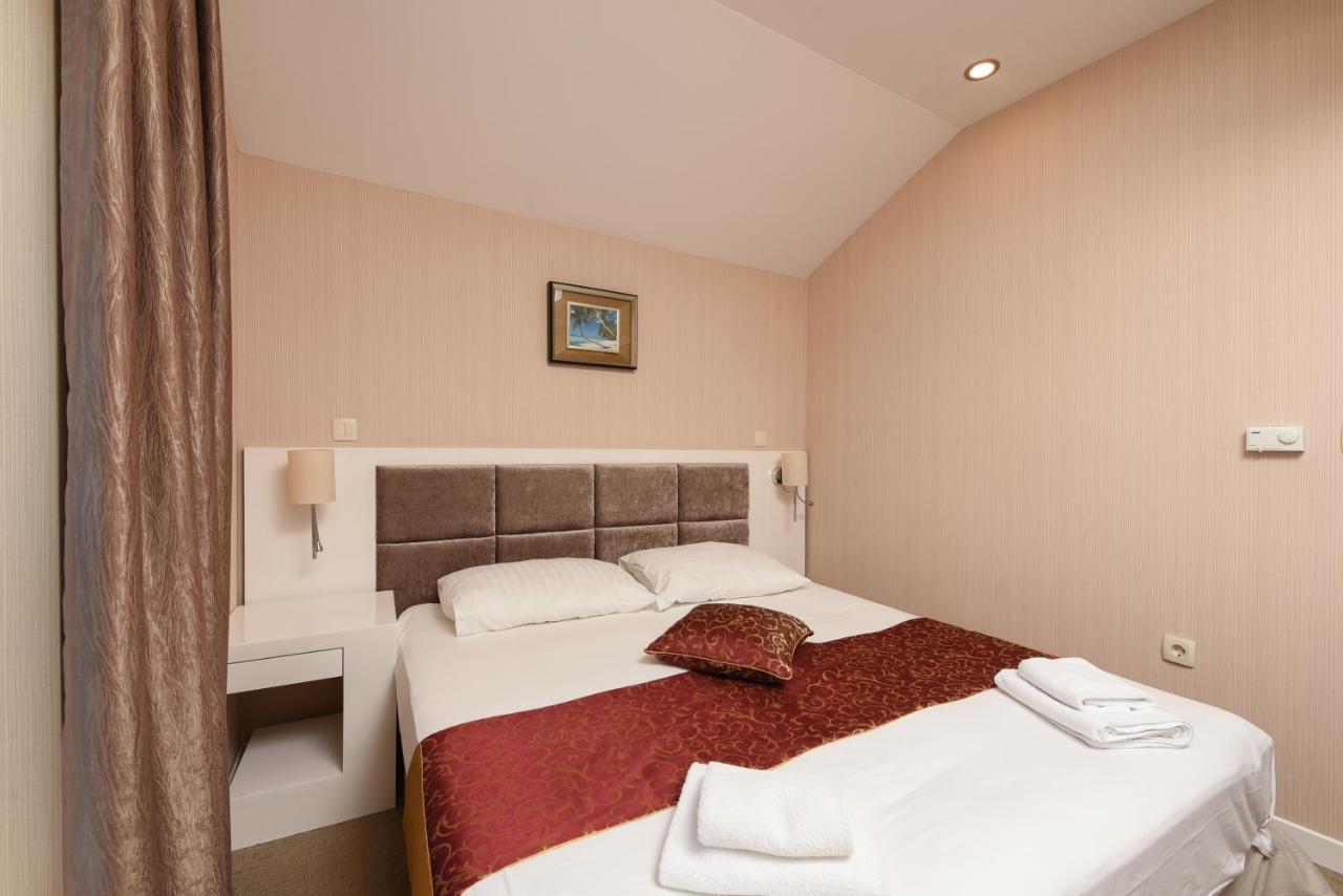 Family Hotel Zane 파그 외부 사진